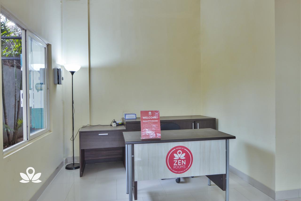 Zen Rooms Kebagusan Raya 21 塞兰达科 外观 照片