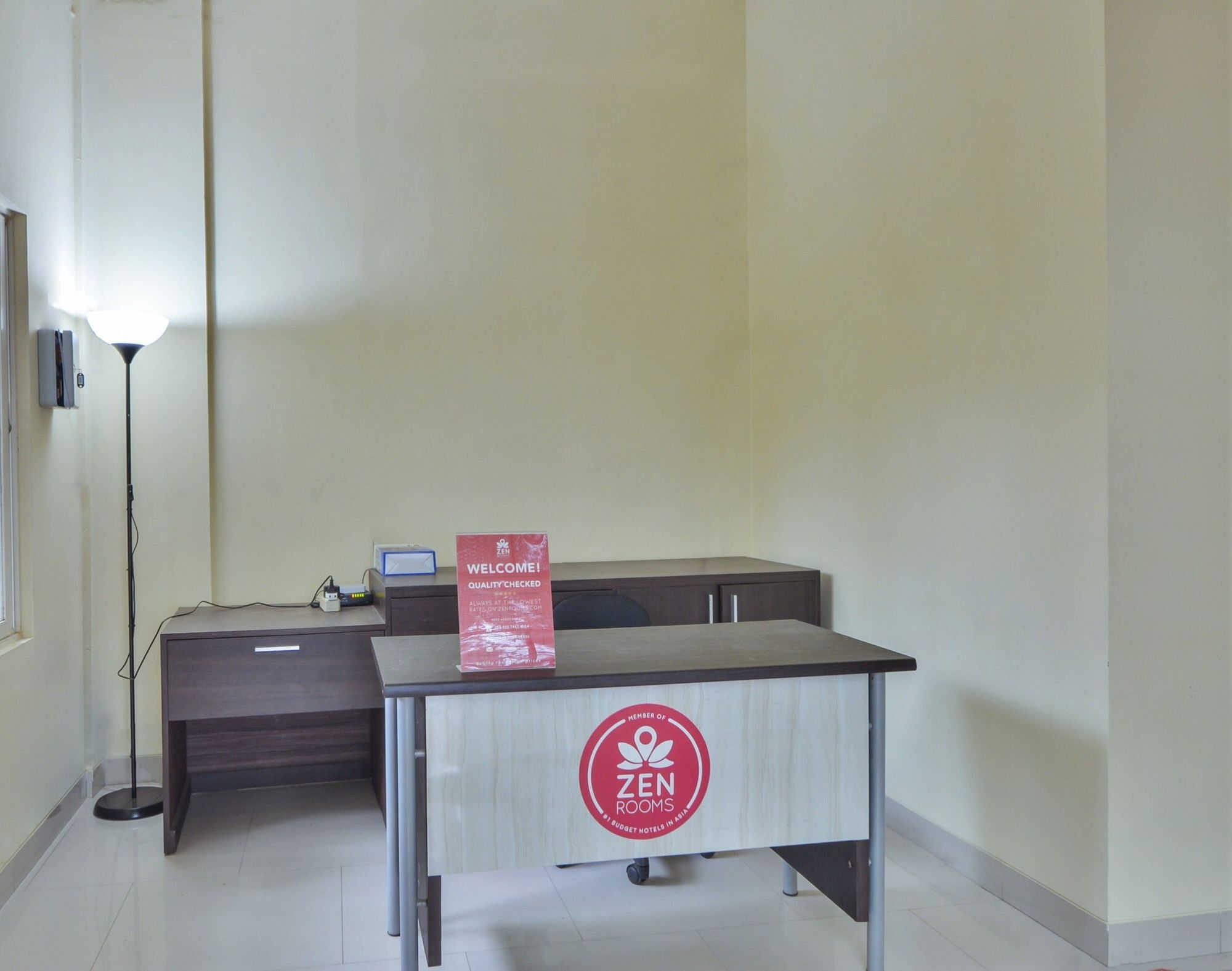 Zen Rooms Kebagusan Raya 21 塞兰达科 外观 照片